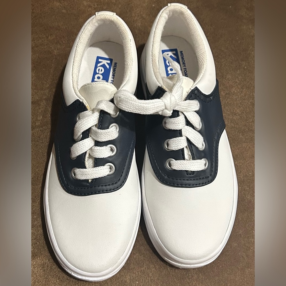 NWOT- Keds Kids' Sneakers in Navy and White Size 13.5 US